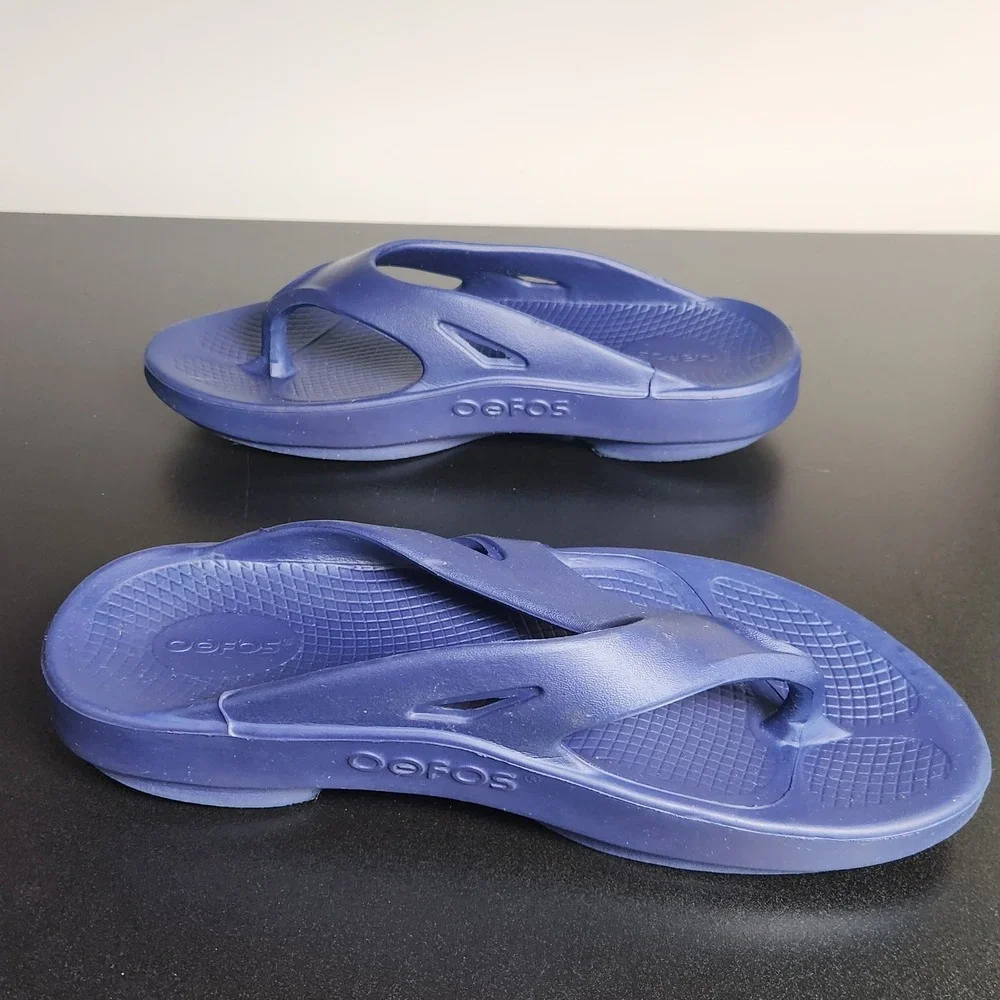 OOFOS Original Recovery Sandals Mens 8 Womens 11 Blue Flip Flop Thong Shoes